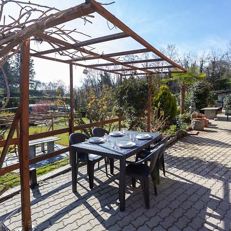 La Cascina Dei Ciliegi Διαμέρισμα Arona Εξωτερικό φωτογραφία